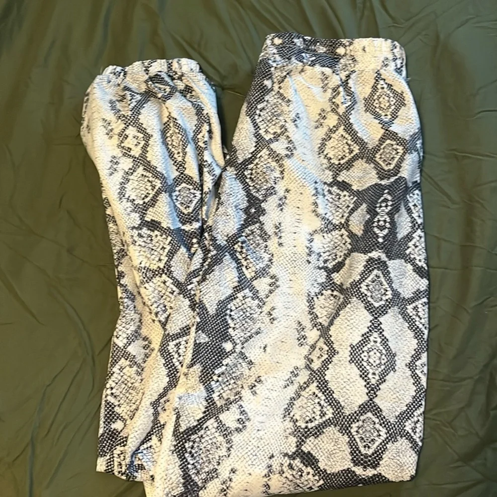 snake pants - Picture 1 of 4